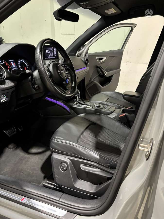 Audi Q2, 1.4 l., Хэтчбек