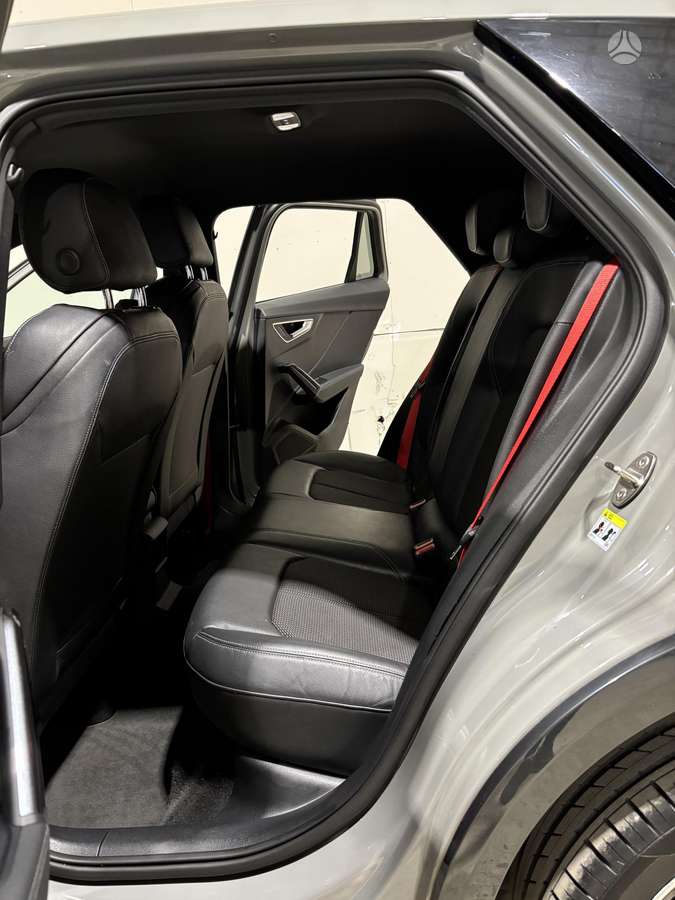 Audi Q2, 1.4 l., Хэтчбек