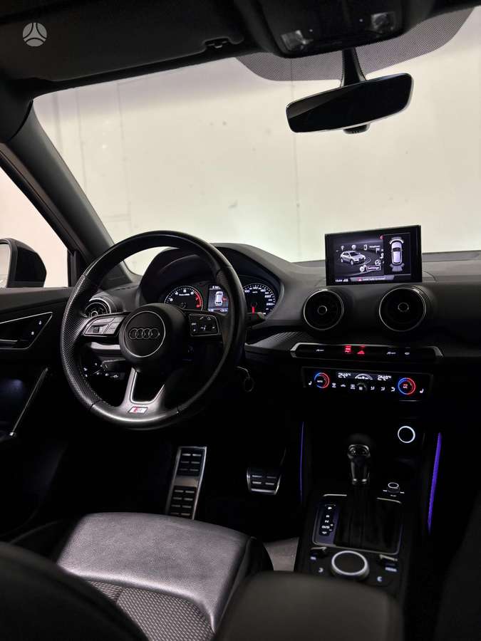 Audi Q2, 1.4 l., Хэтчбек