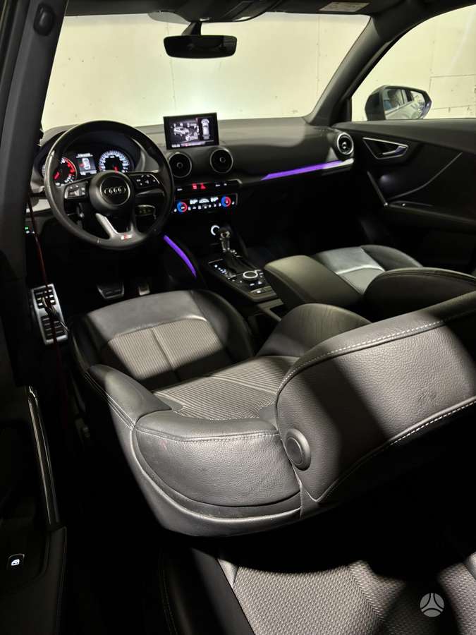 Audi Q2, 1.4 l., Хэтчбек