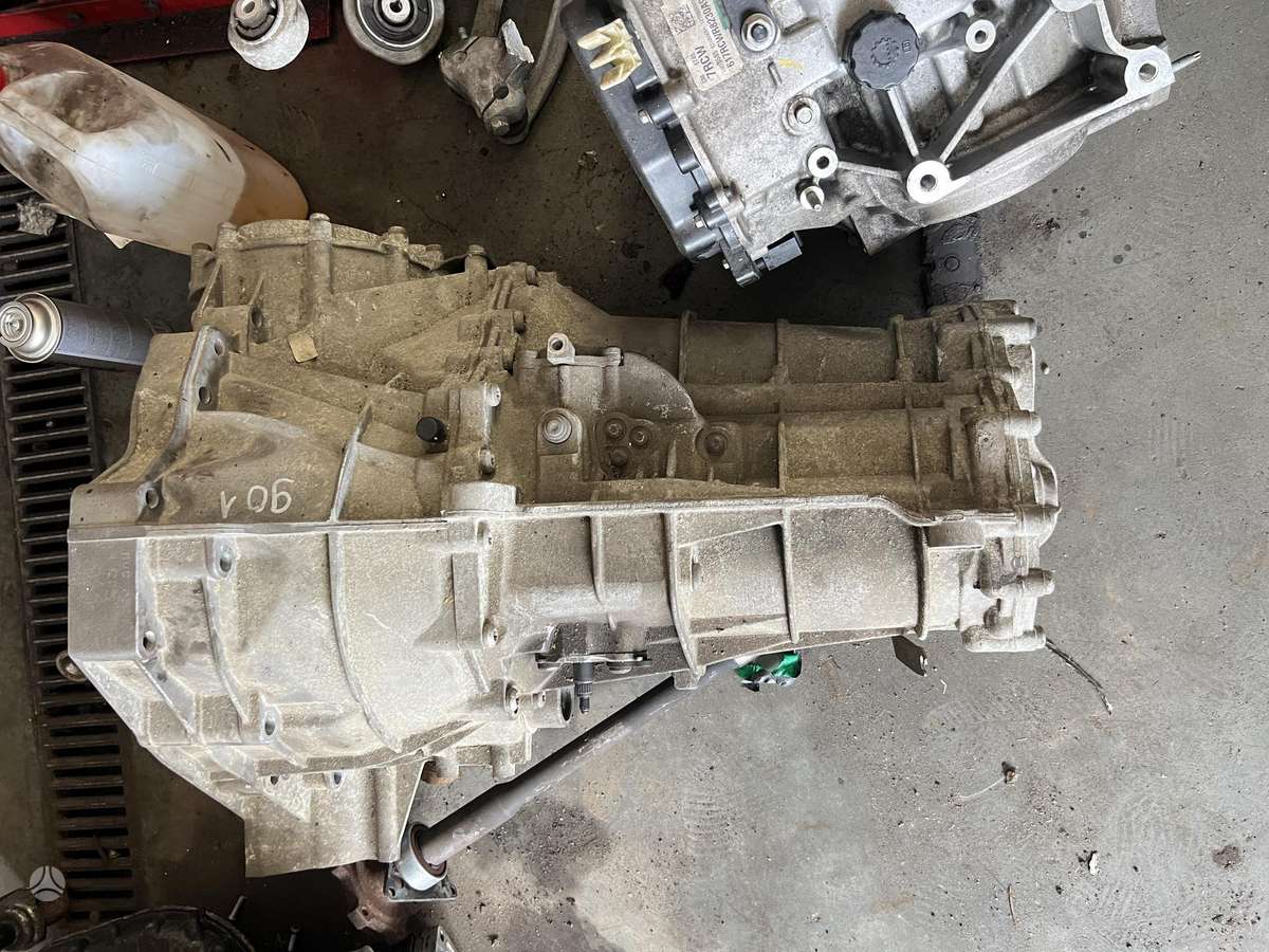 Audi A4, MVQ, pavarų dėžė