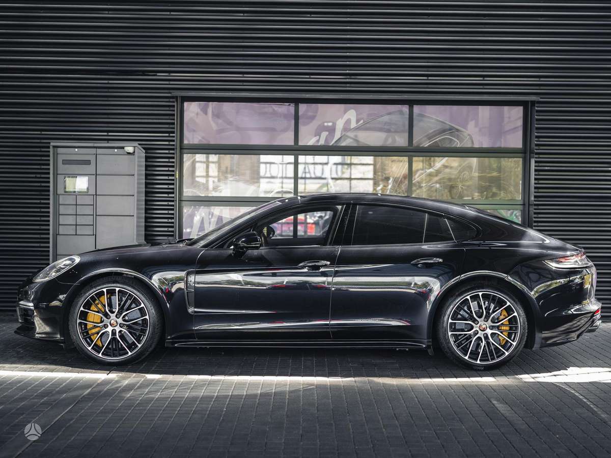 Porsche Panamera - 2