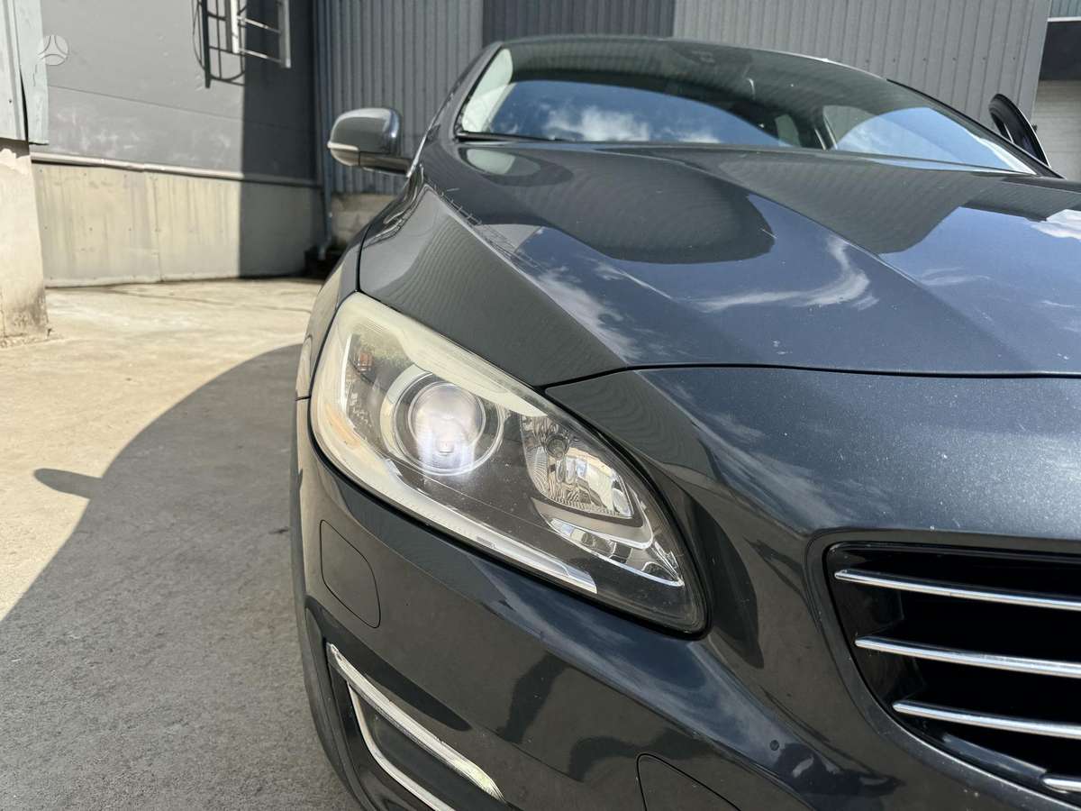 Volvo V60, 2.4 l., Универсал