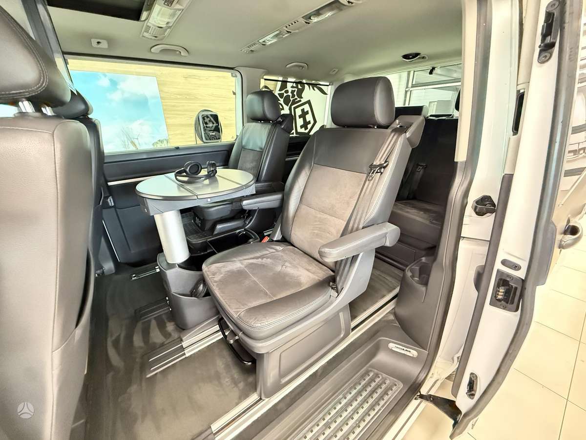 Volkswagen Multivan, 2.0 l., Минивэн