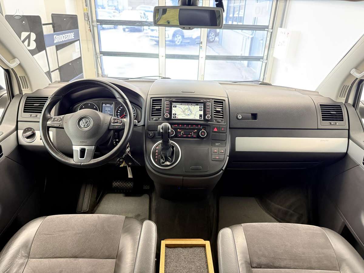 Volkswagen Multivan, 2.0 l., Минивэн