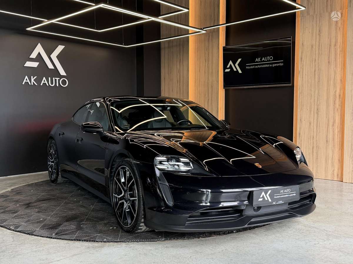 Porsche Taycan - 3