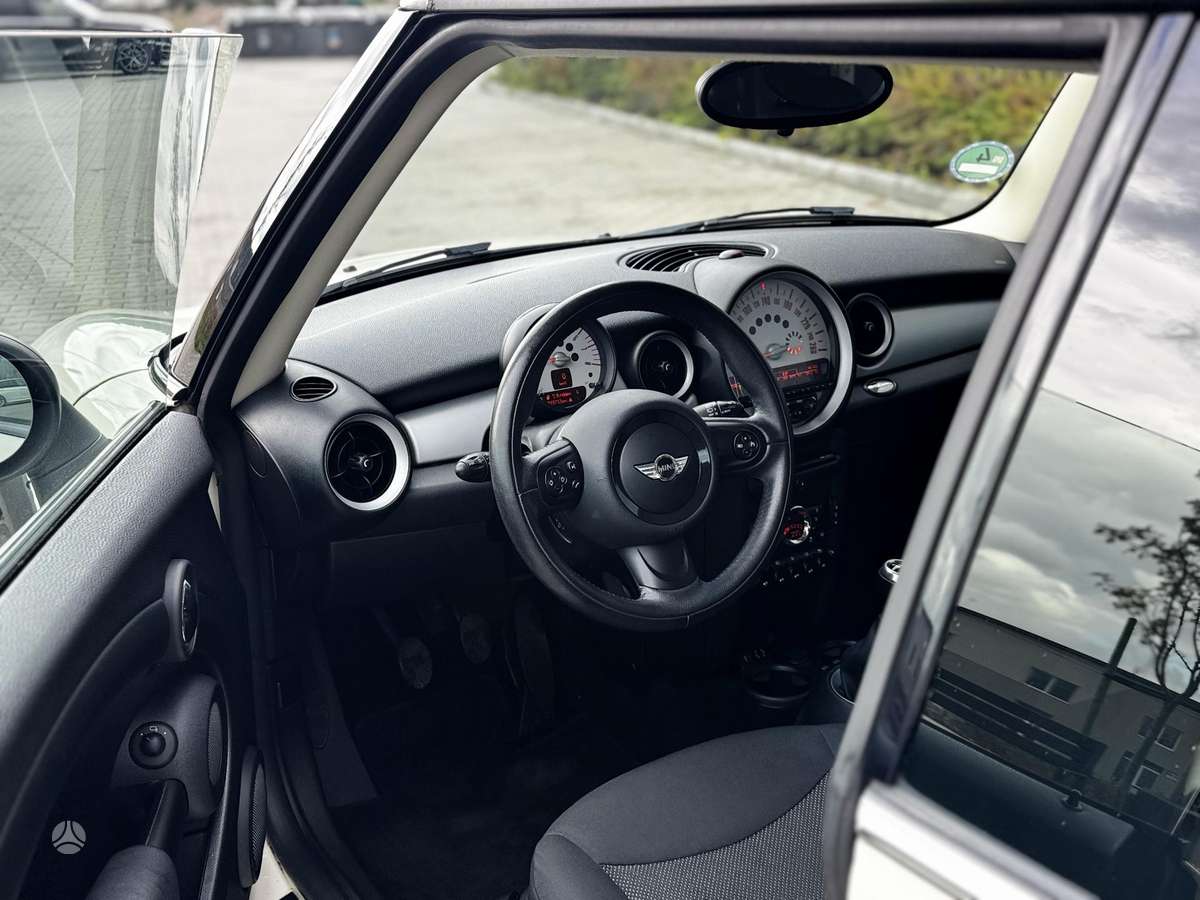 Mini One, 1.6 l., Хэтчбек