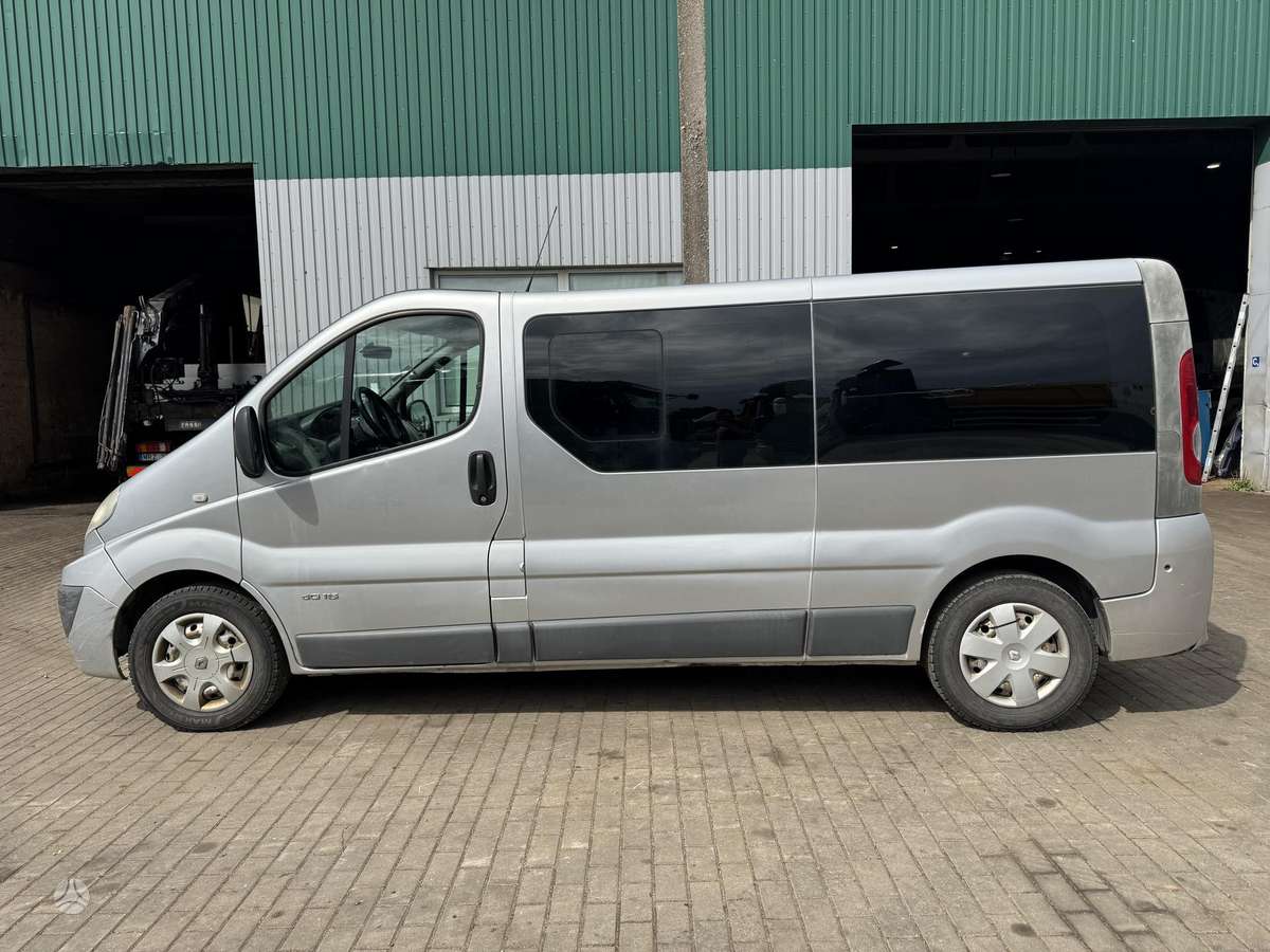 Renault Trafic - 8