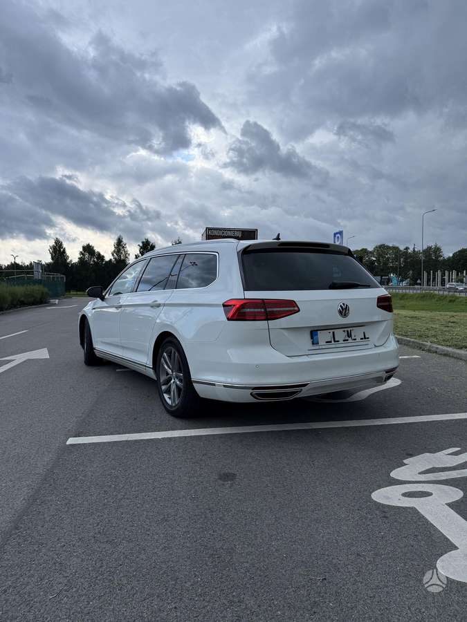 Volkswagen Passat, 2.0 l., Универсал