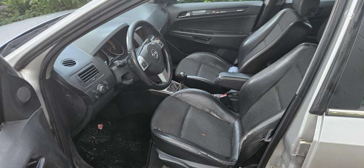 Opel Astra, 1.7 l., Хэтчбек