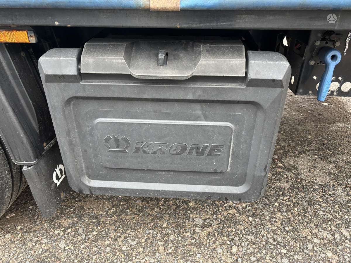 Krone MEGA, curtain / tarpaulin