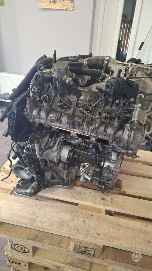 Audi A8 L, Ceua, двигатель