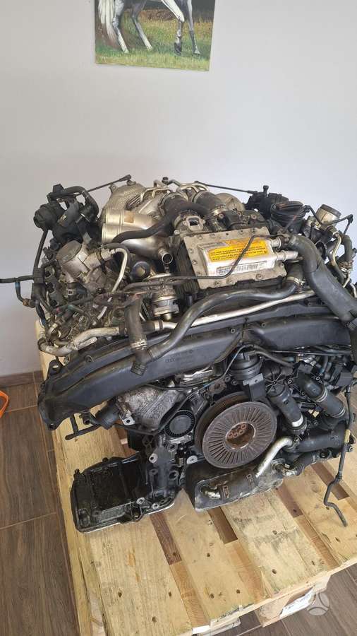 Audi A8 L, Ceua, variklis