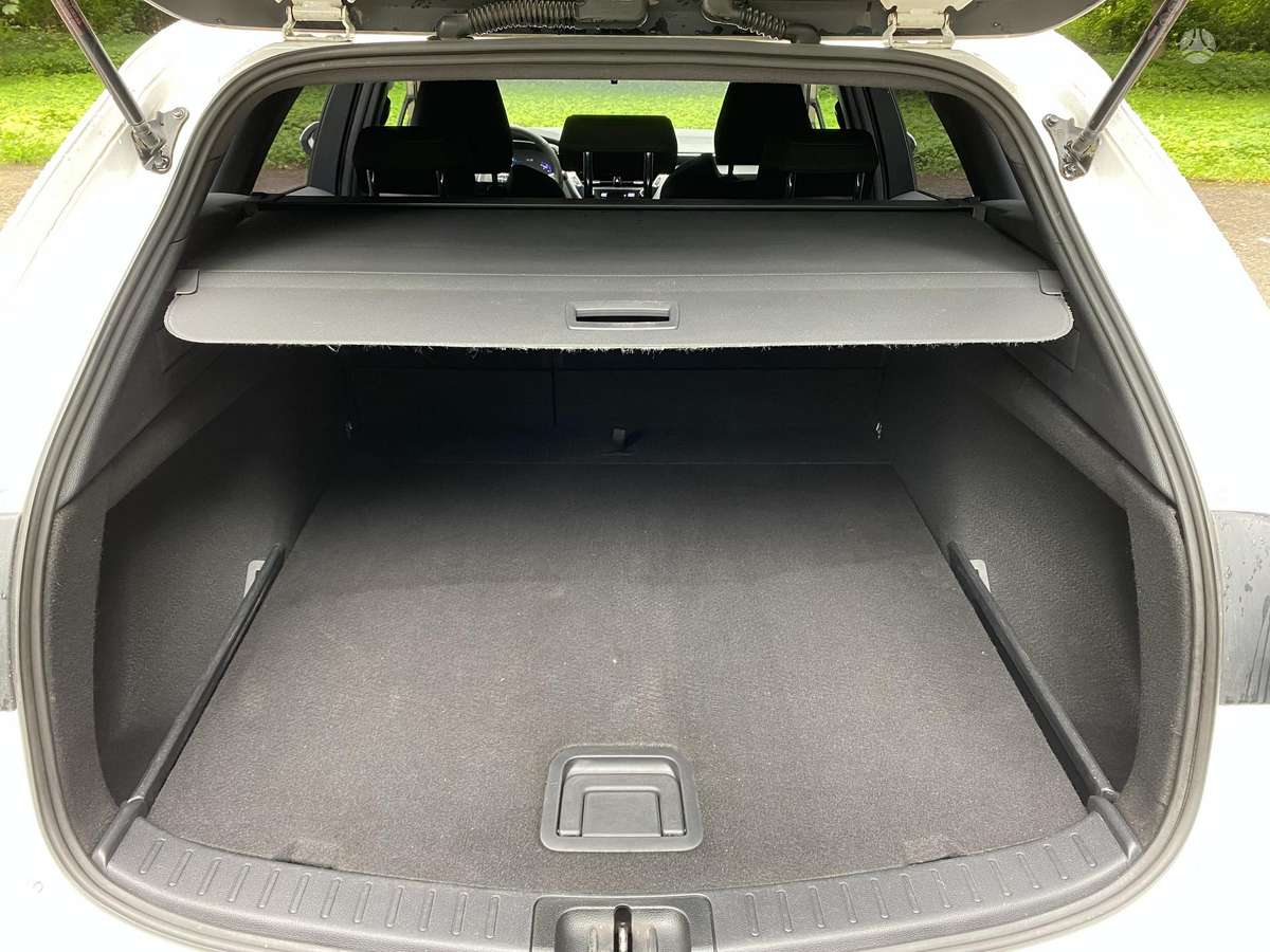 Toyota Corolla, 1.2 l., Универсал