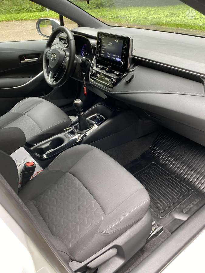 Toyota Corolla - 8