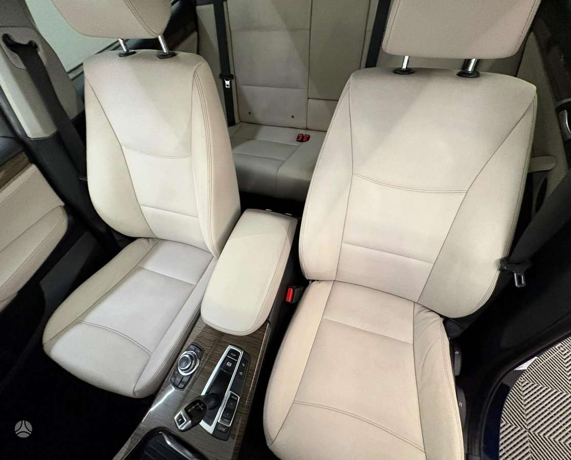 BMW X3, 2.0 l., off-road / crossover