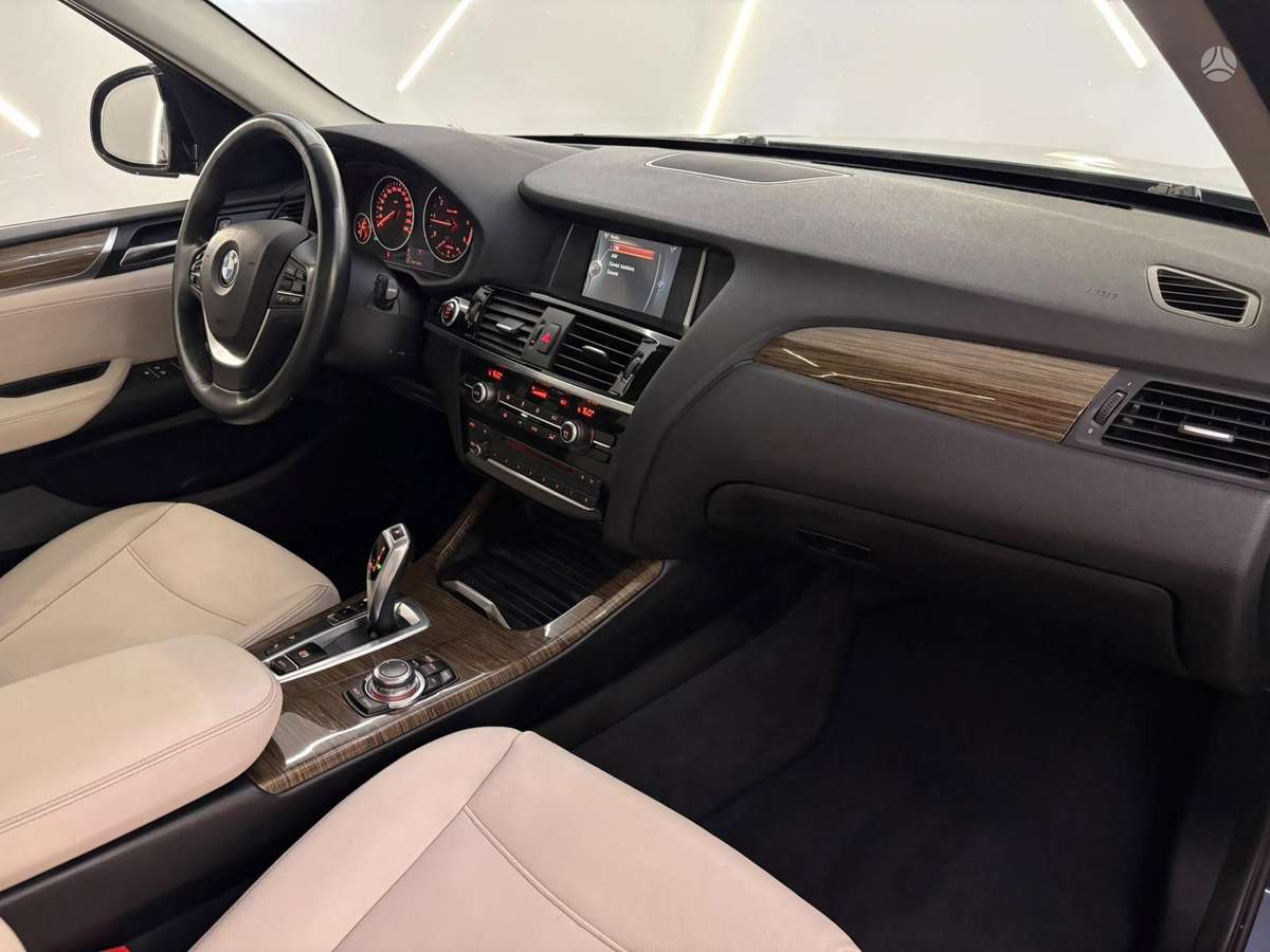 BMW X3, 2.0 l., off-road / crossover