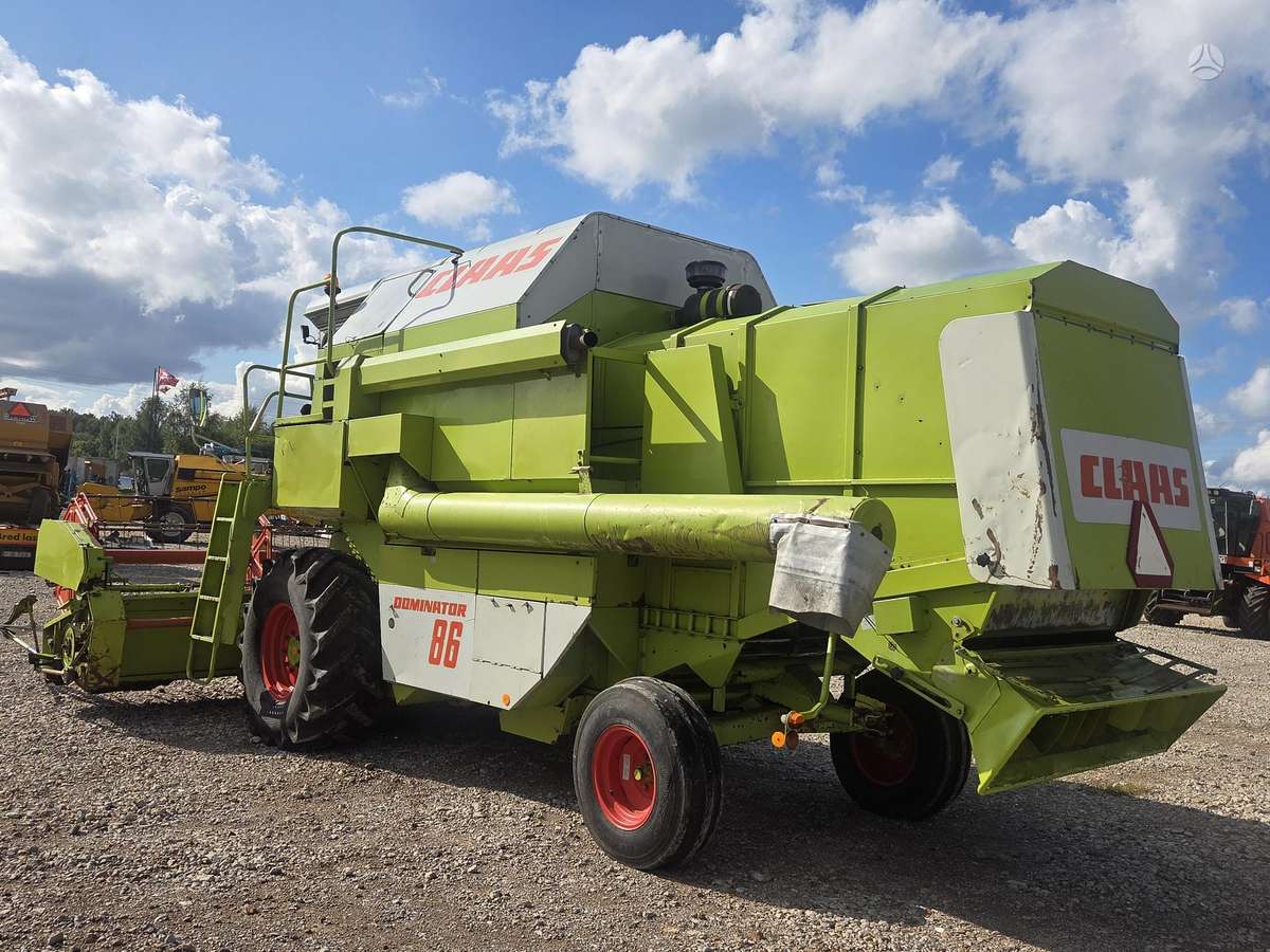 Claas Dominator 86, combine harvesters