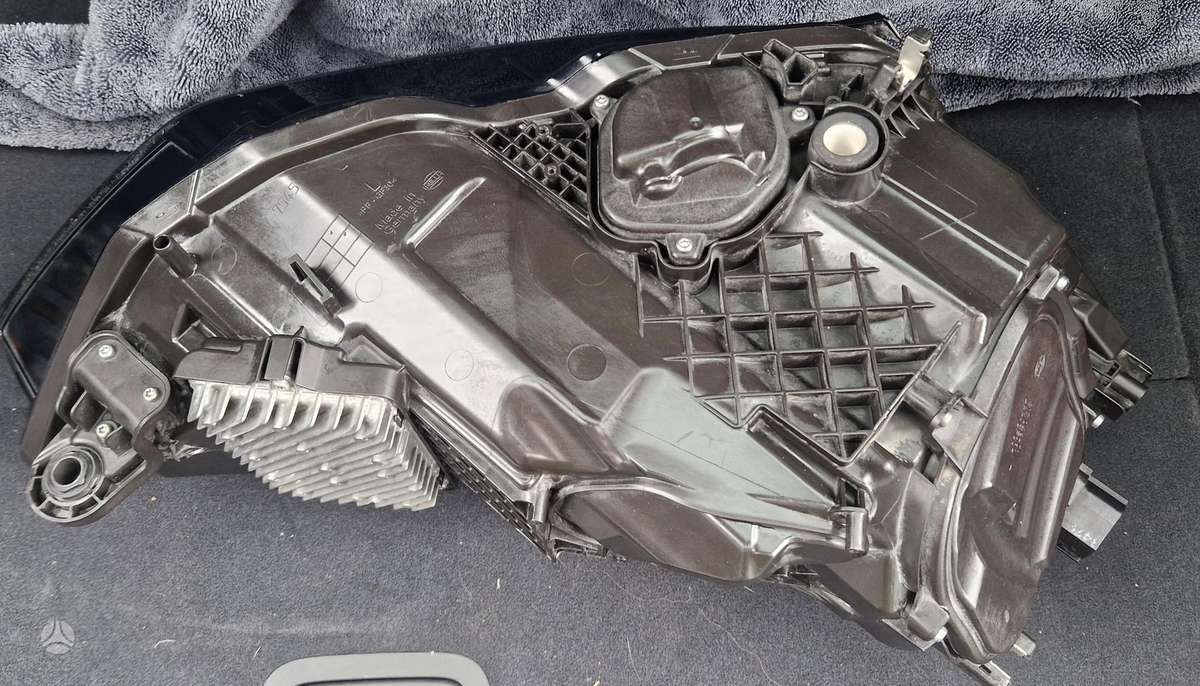 Audi A7 žibintai