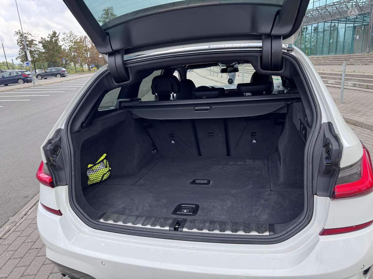 BMW 320, 2.0 l., wagon