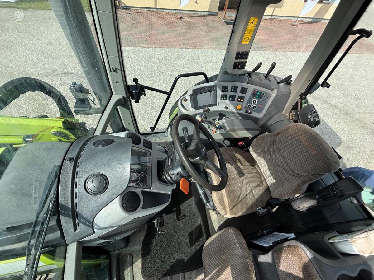 Claas Arion 540, traktoriai