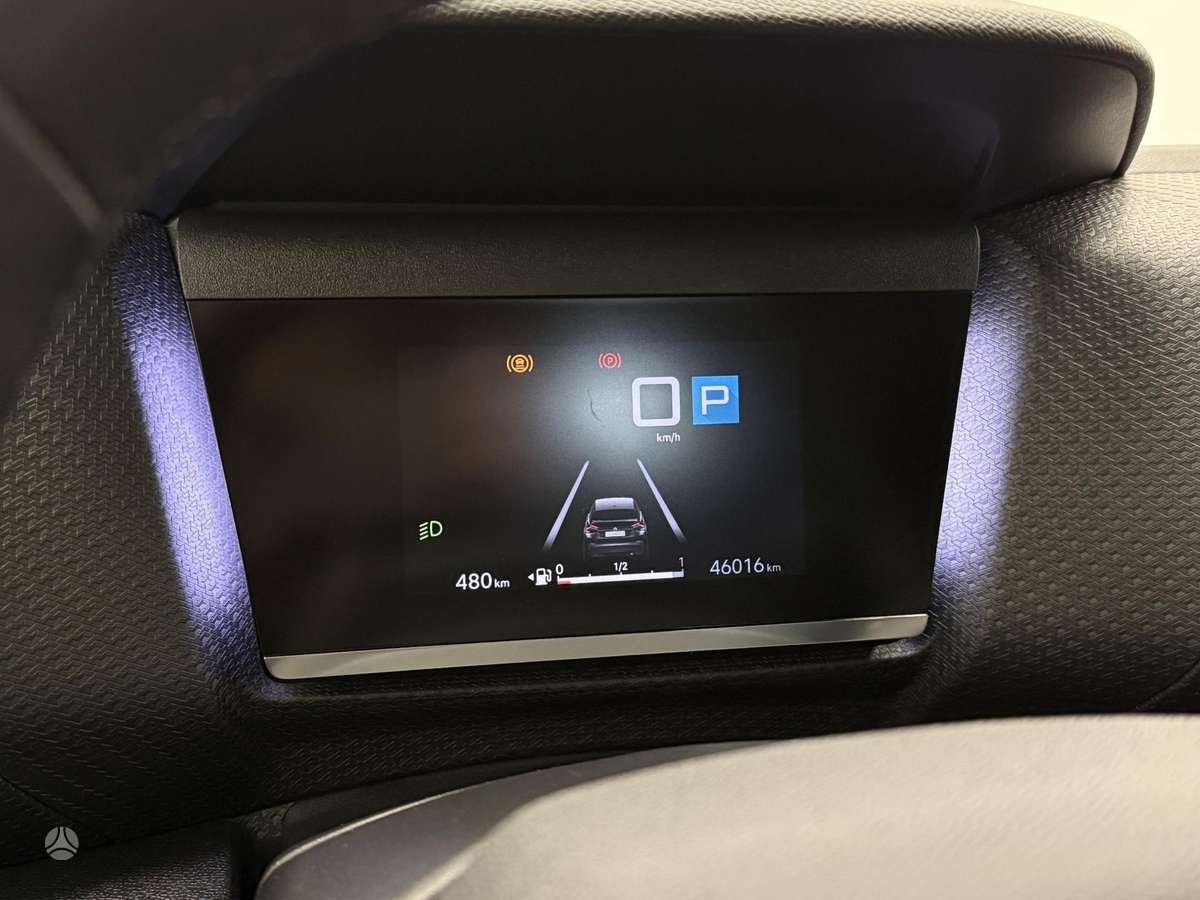 Citroen C4, 1.2 l., Хэтчбек