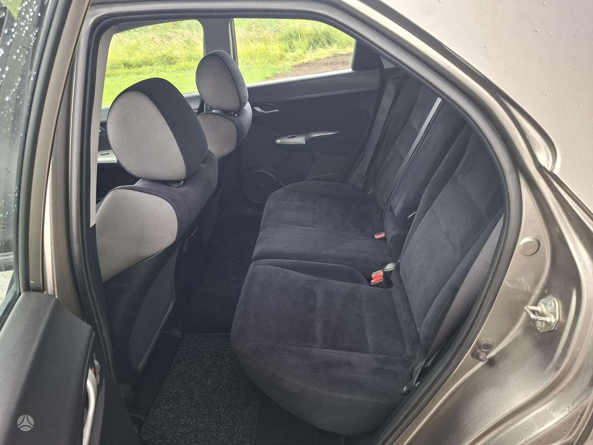 Honda Civic, 1.8 l., hatchback
