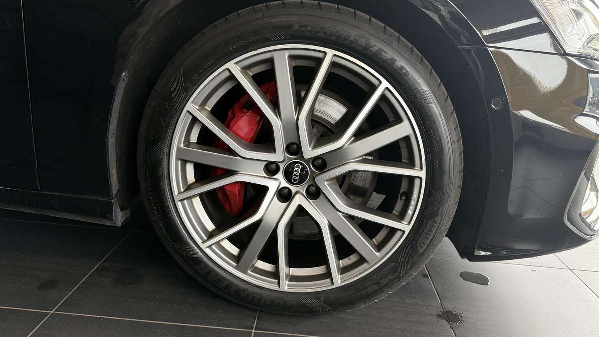 Audi A6, 2.0 l., Универсал