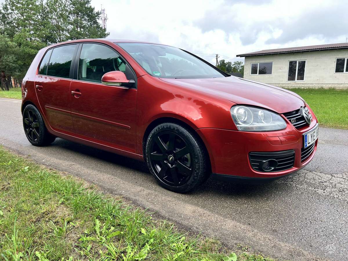 Volkswagen Golf - 3