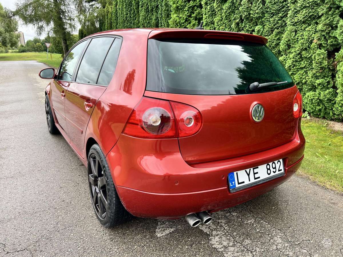 Volkswagen Golf - 5