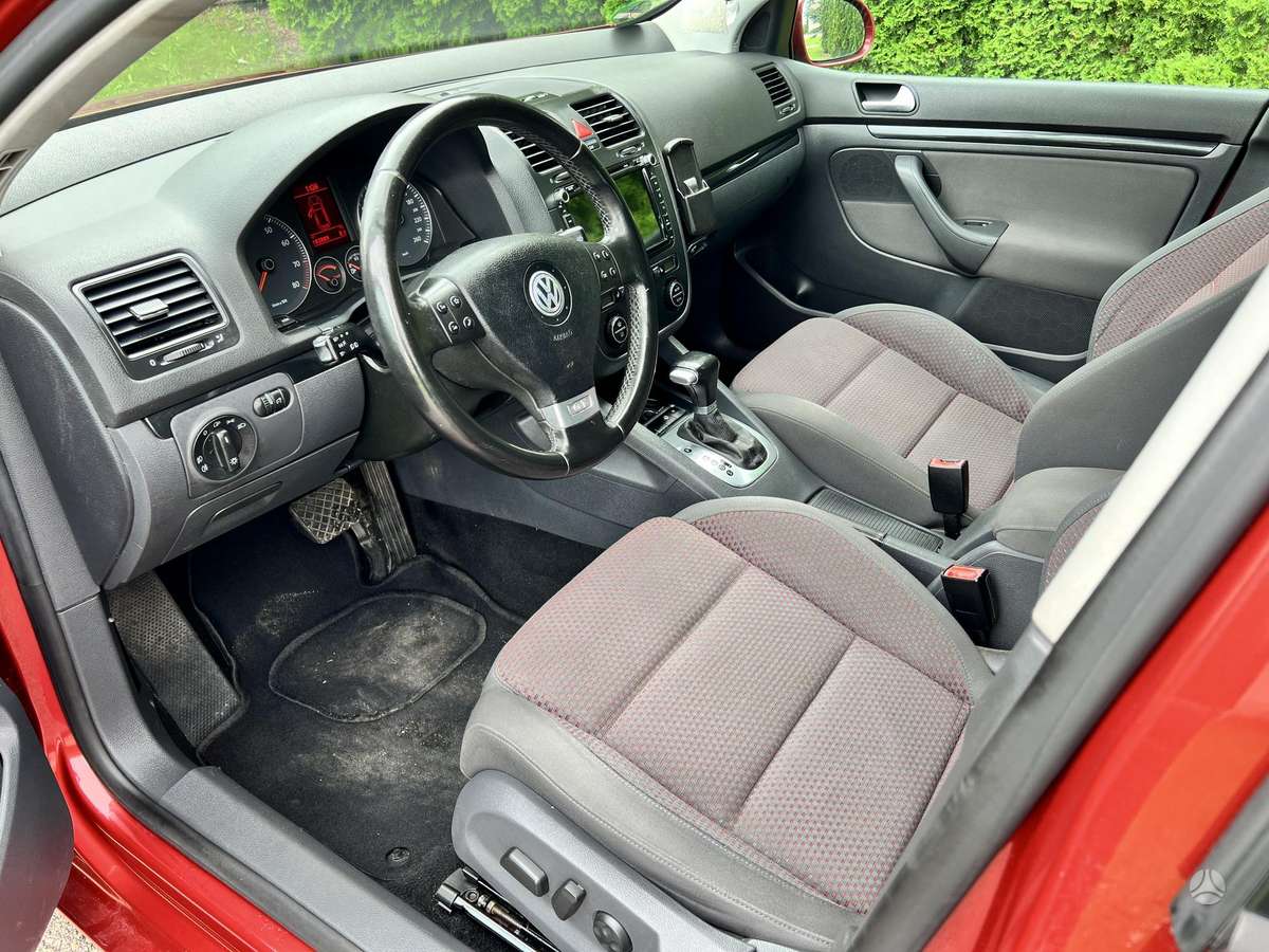 Volkswagen Golf - 7