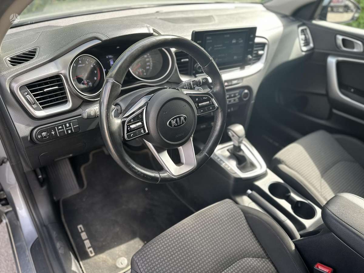 Kia Ceed, 1.5 l., Хэтчбек