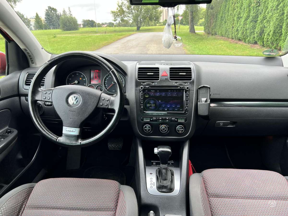 Volkswagen Golf - 12
