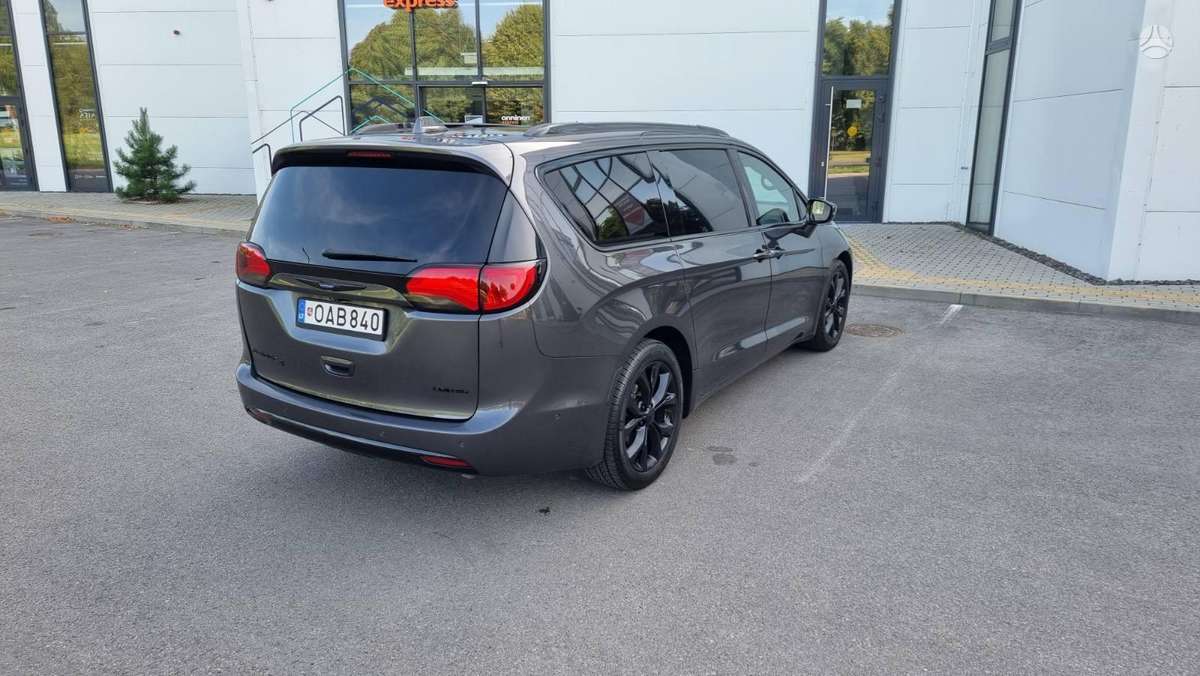 Chrysler Pacifica, 3.6 l., Минивэн