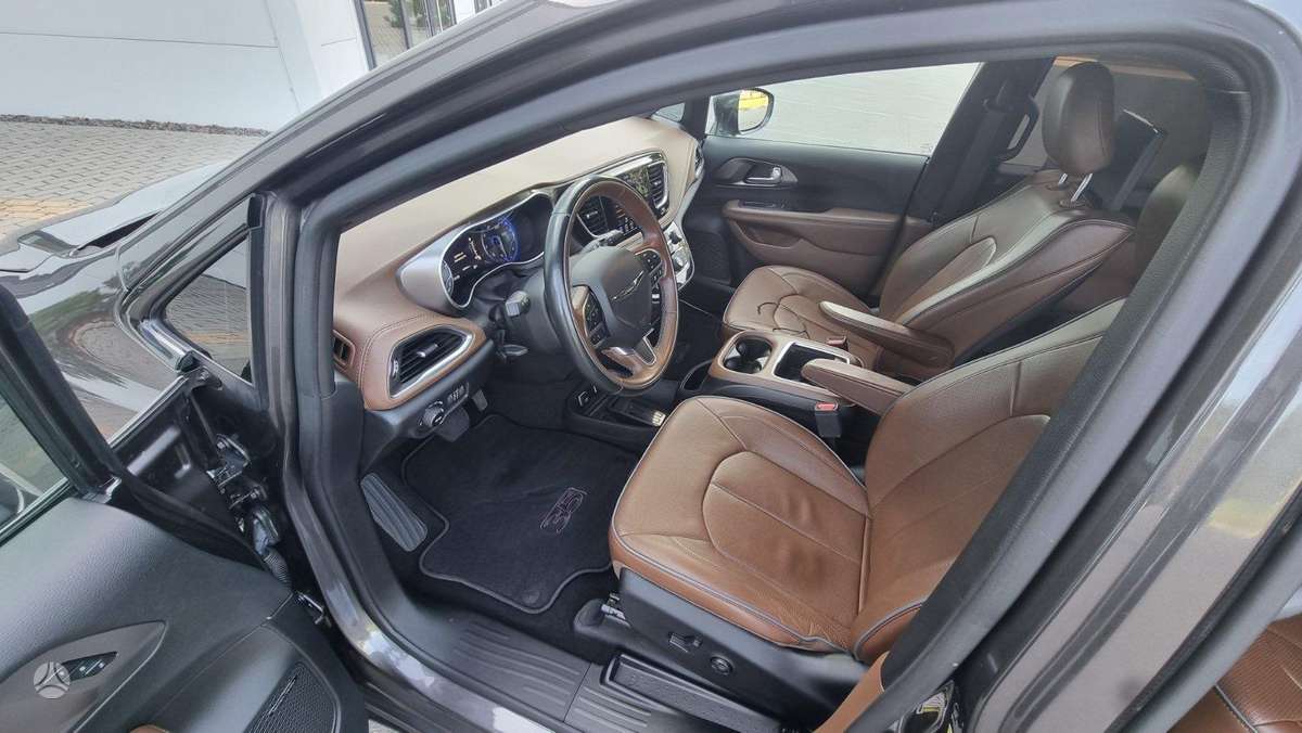 Chrysler Pacifica, 3.6 l., Минивэн