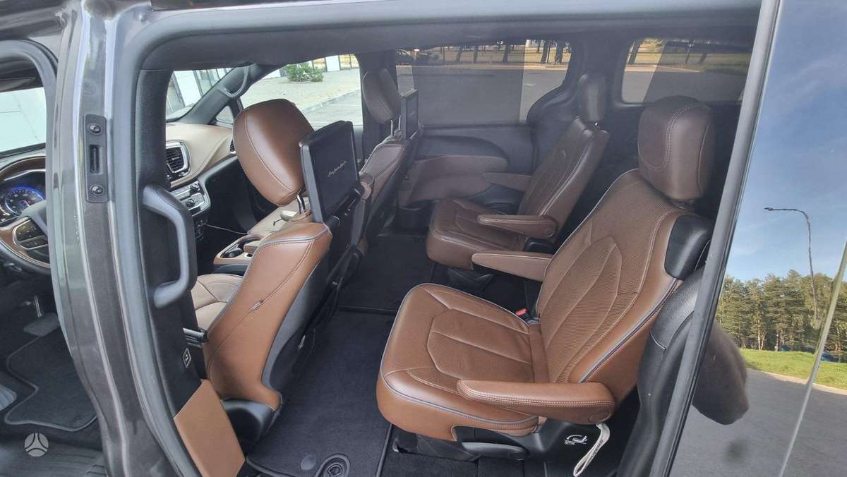 Chrysler Pacifica, 3.6 l., Минивэн