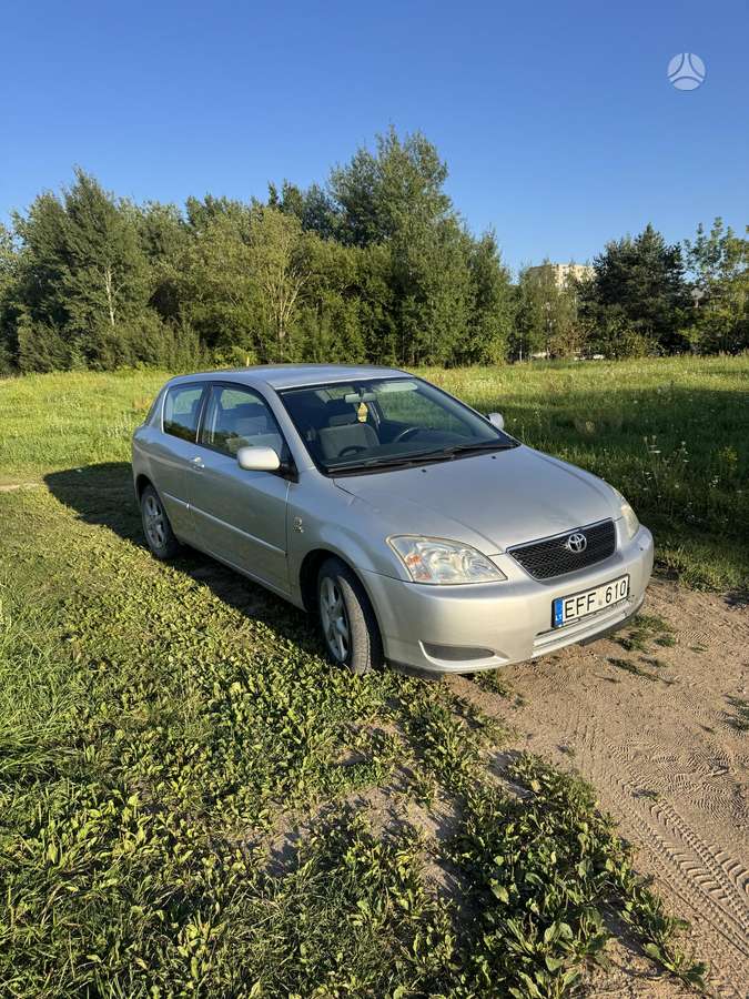 Toyota Corolla - 1