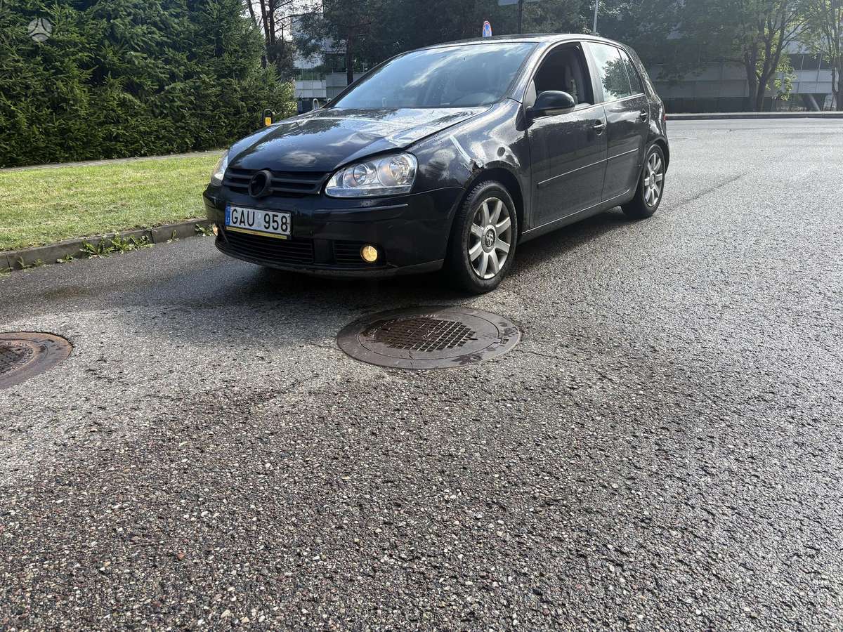 Volkswagen Golf - 3