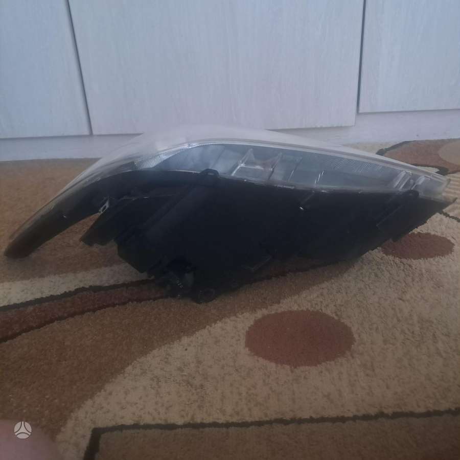 Toyota Prius žibintai