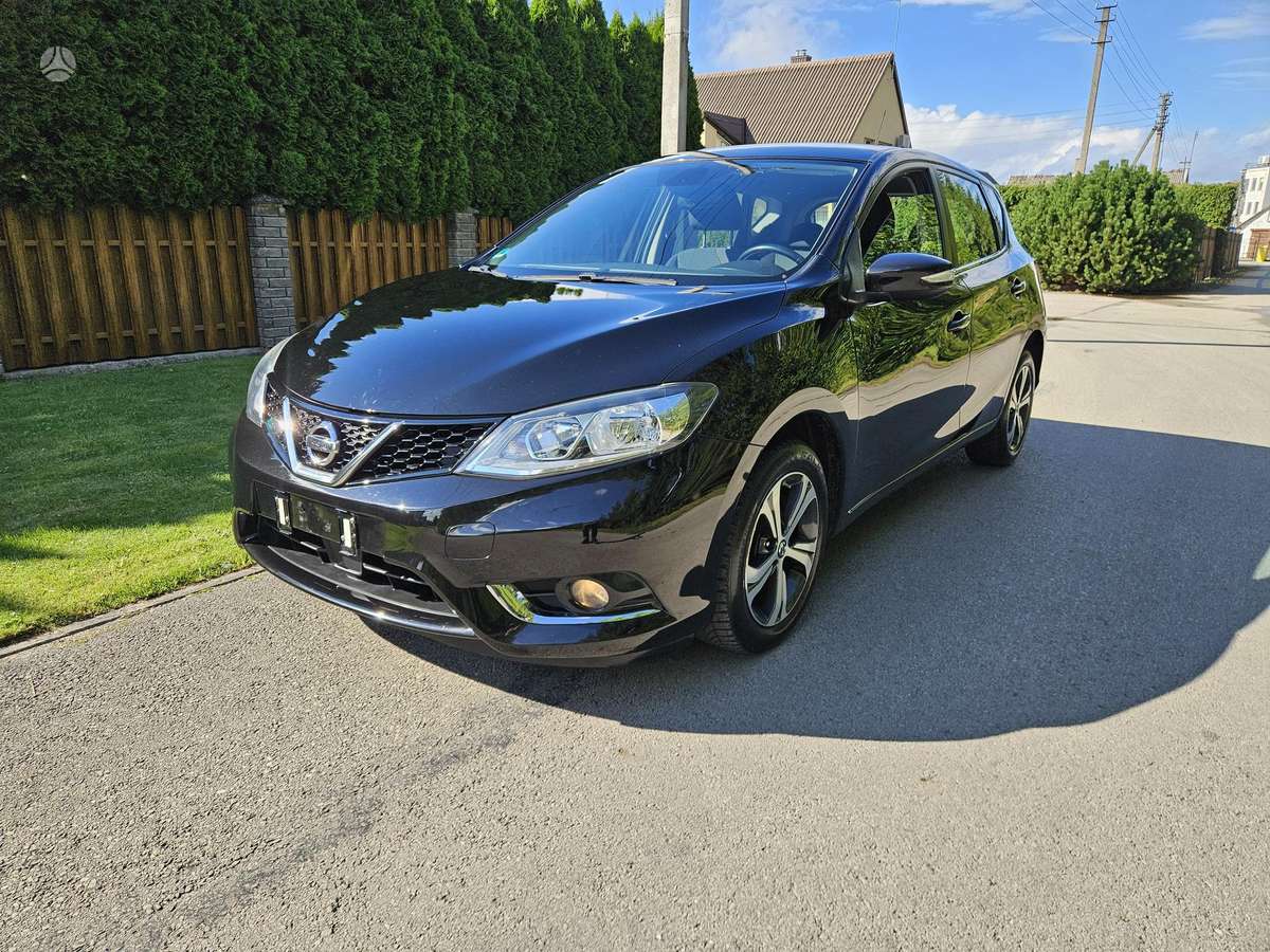 Nissan Pulsar, 1.2 l., hatchback
