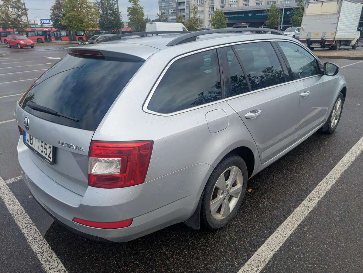 Škoda Octavia - 5