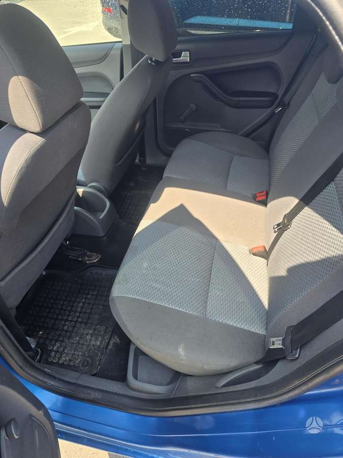Ford Focus, 1.6 l., Седан