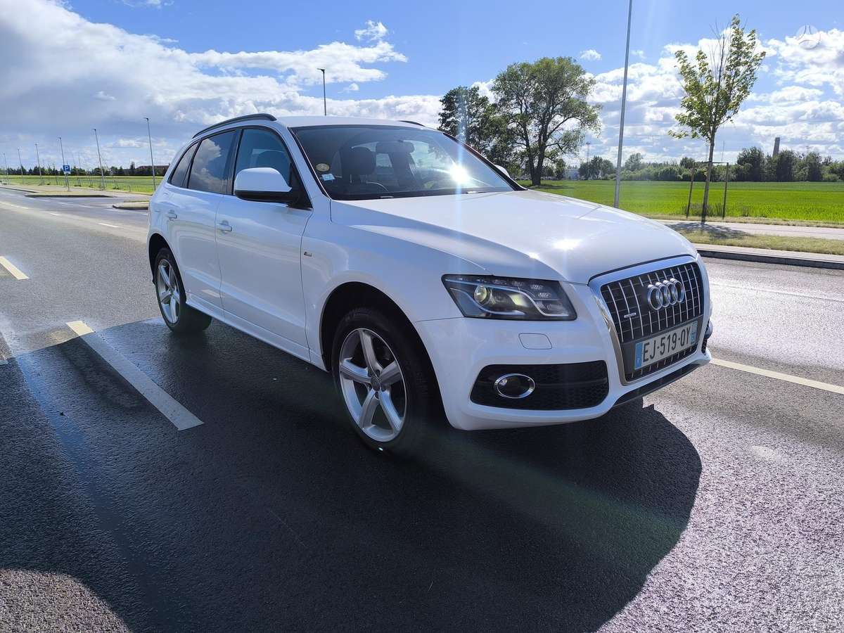Audi Q5, 2.0 l., Внедорожник / Кроссовер