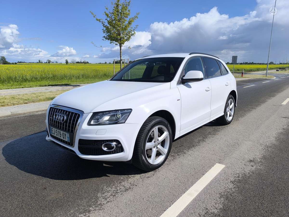 Audi Q5, 2.0 l., Внедорожник / Кроссовер