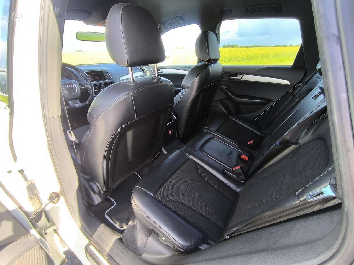 Audi Q5, 2.0 l., Внедорожник / Кроссовер