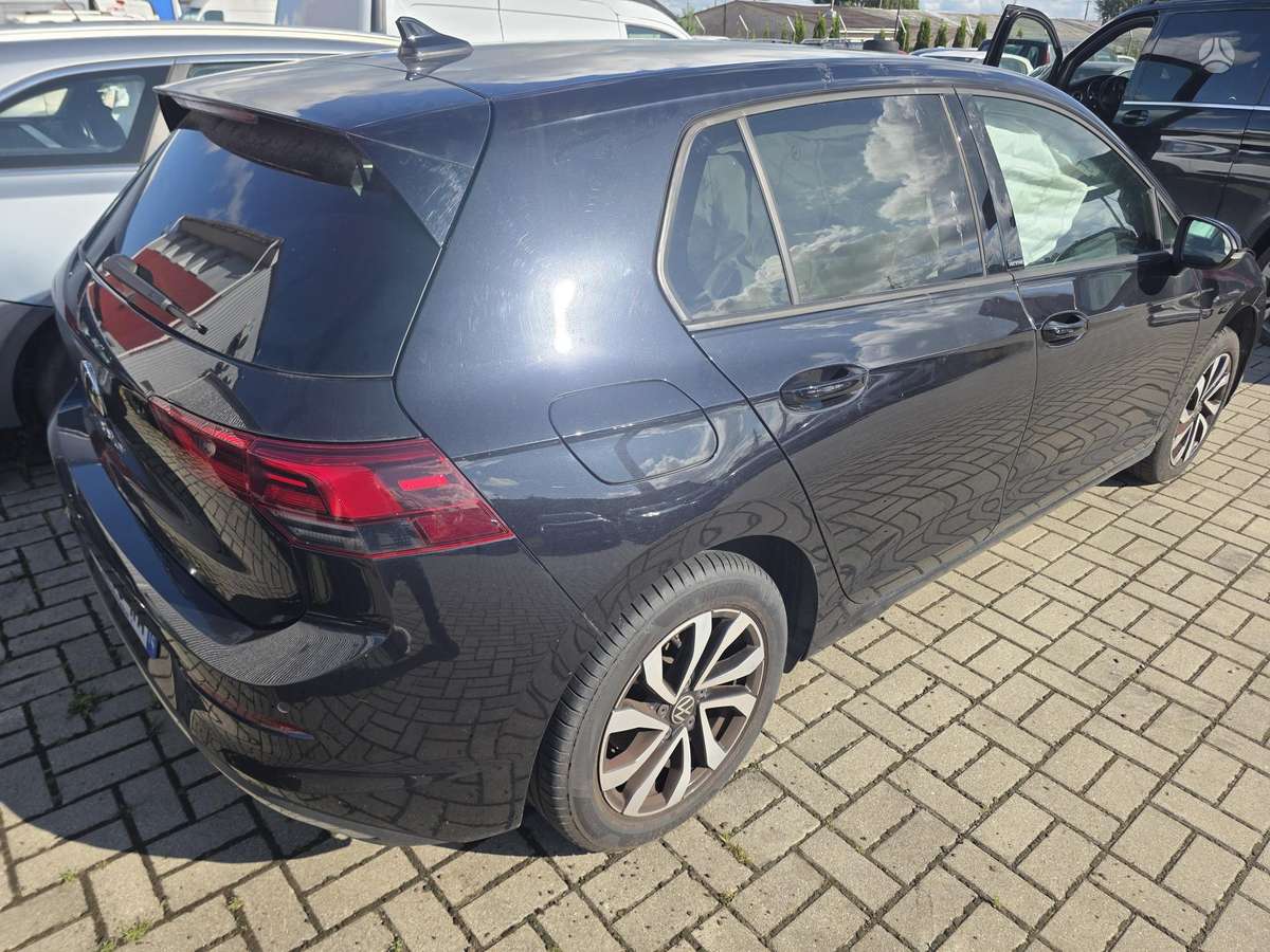Volkswagen Golf - 2