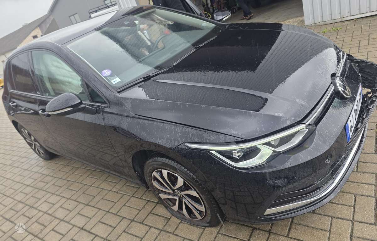 Volkswagen Golf - 10