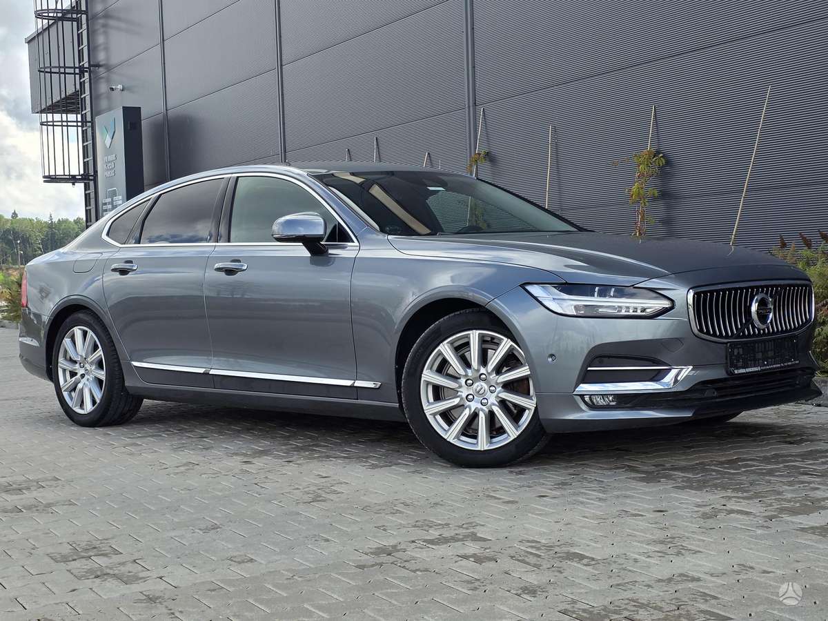 Volvo S90 - 1