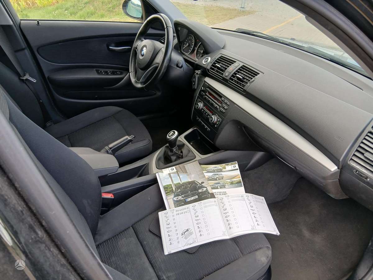 BMW 118, 2.0 l., Хэтчбек