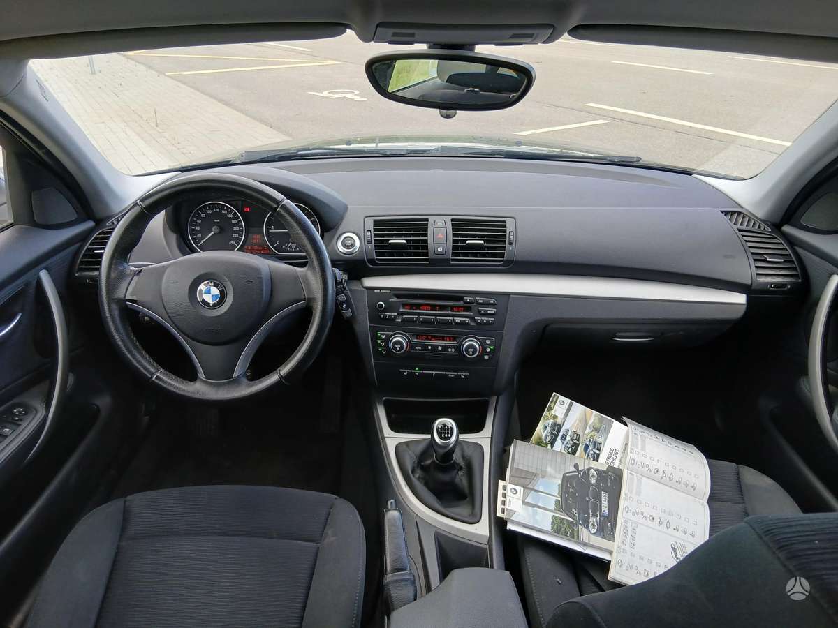 BMW 118, 2.0 l., hatchback